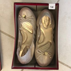 Dexter Gold Ballerina Flats 8.5